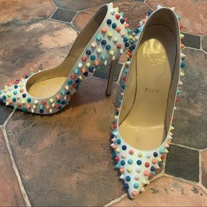 Size 39 Christian Louboutin Pigalle spike heels as seen on Blake lively